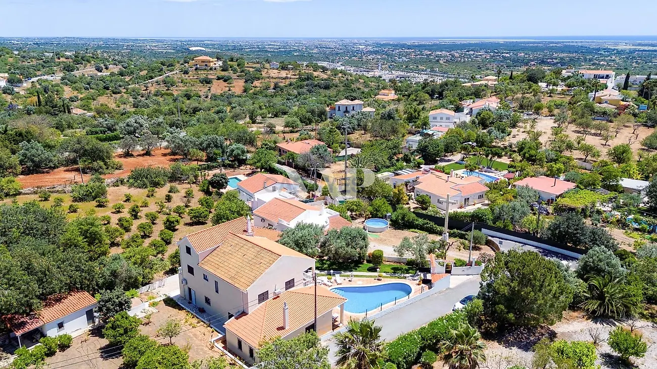 Moradia T5 à venda em São Clemente, Loulé — foto 2
