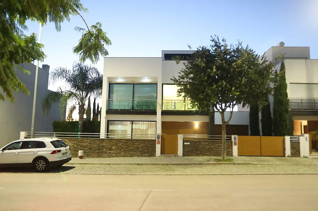 Moradia T4 à venda em Quelfes, Olhão — foto 19