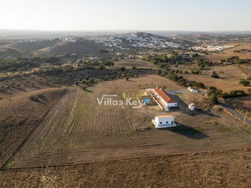 Moradia T5 em Panoias e Conceição, €860.000