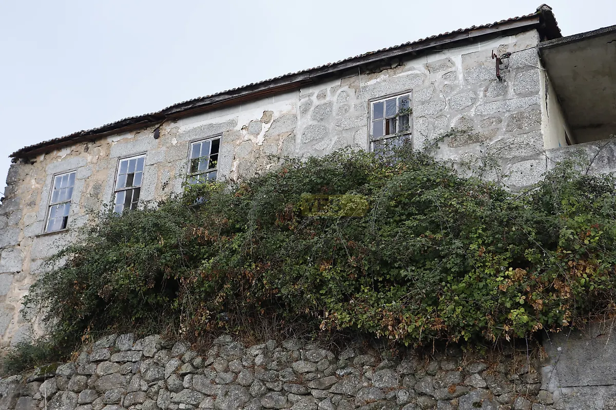 Moradia T0 à venda em Santos Evos, Viseu — foto 5
