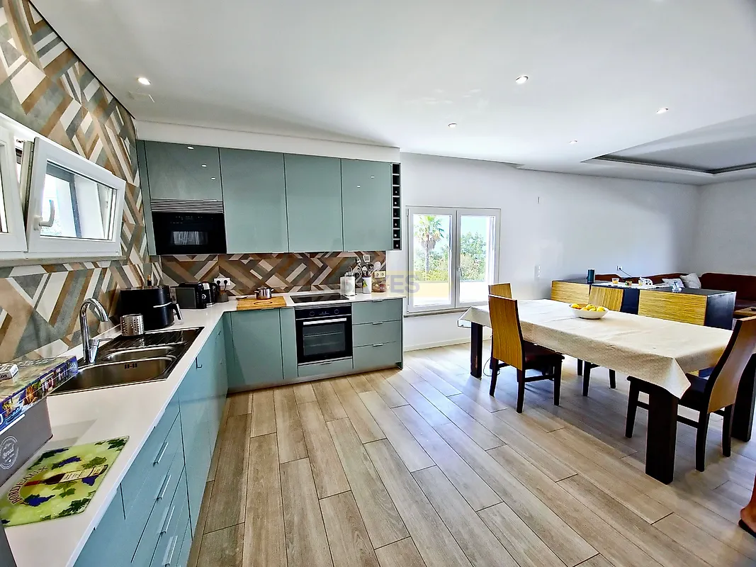 Apartamento T5 à venda em Santa Bárbara de Nexe, Faro — foto 8